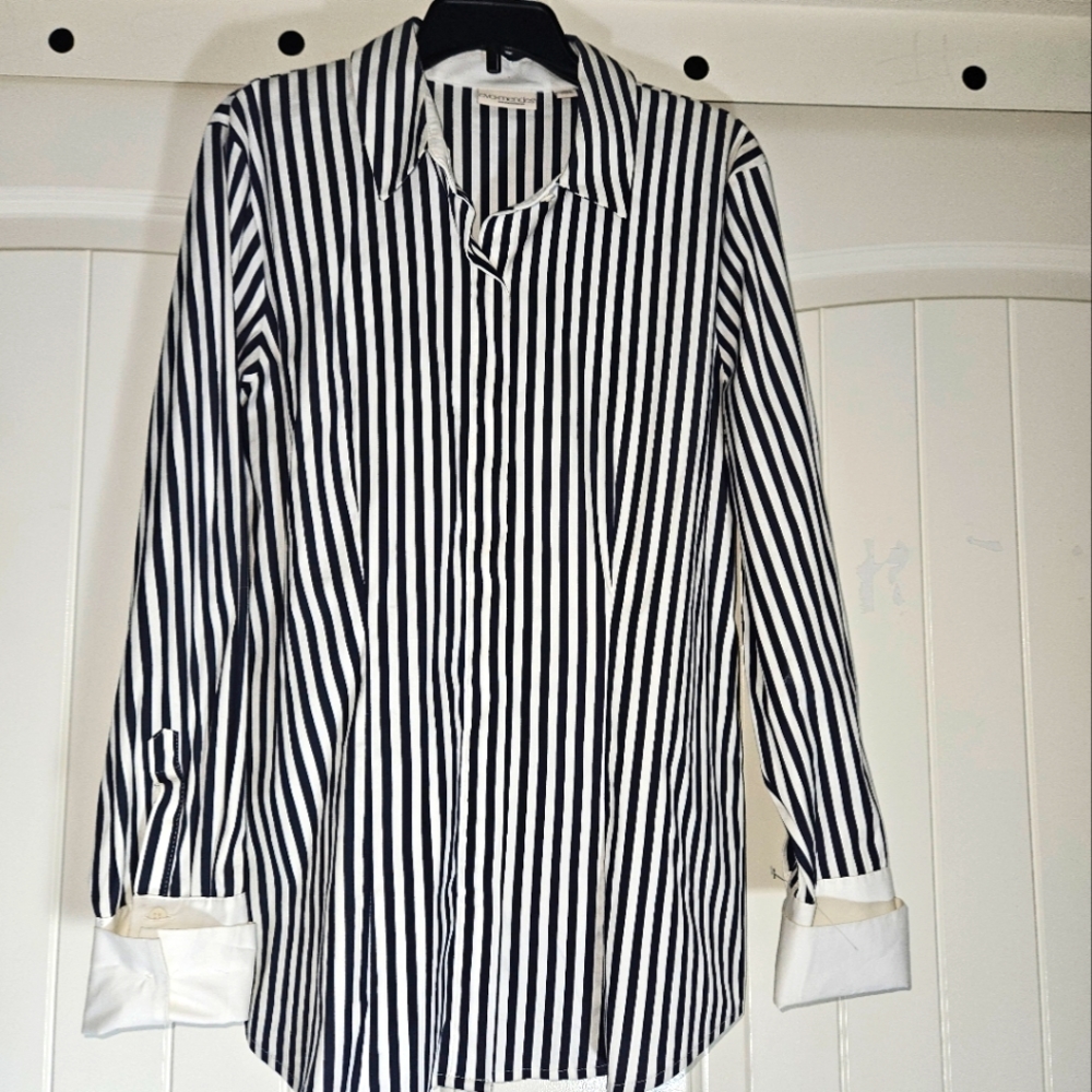 Eva Mendes NY&CO Stripped Women's Long Sleeve Button down Blouse Size Small